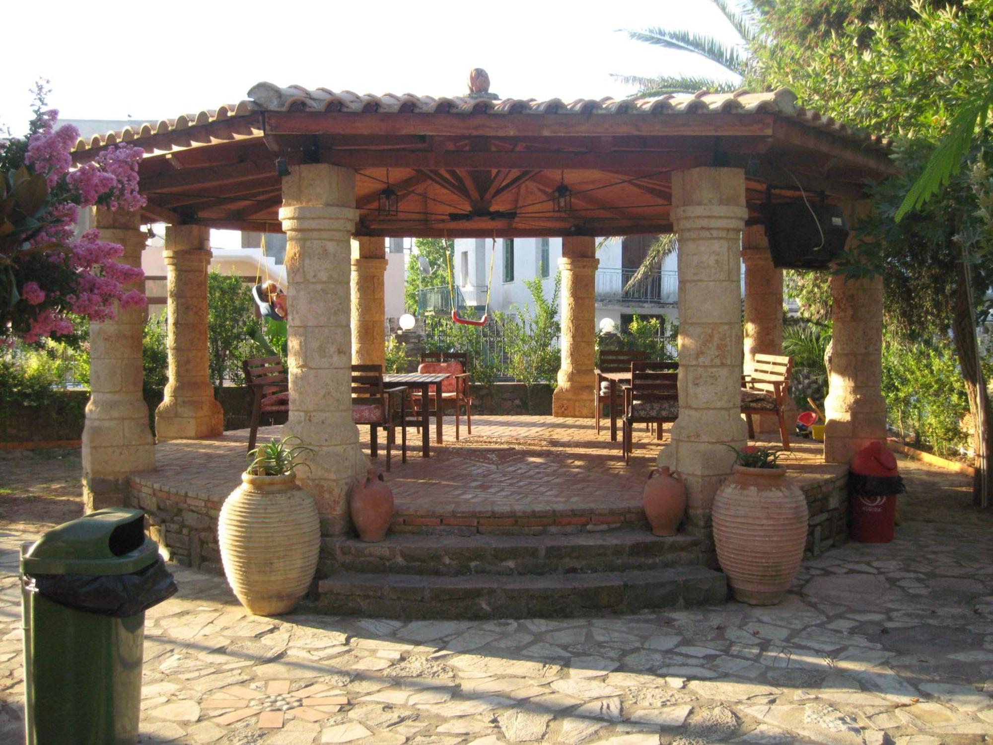 Assimakis Hotel Finikounda Exterior foto